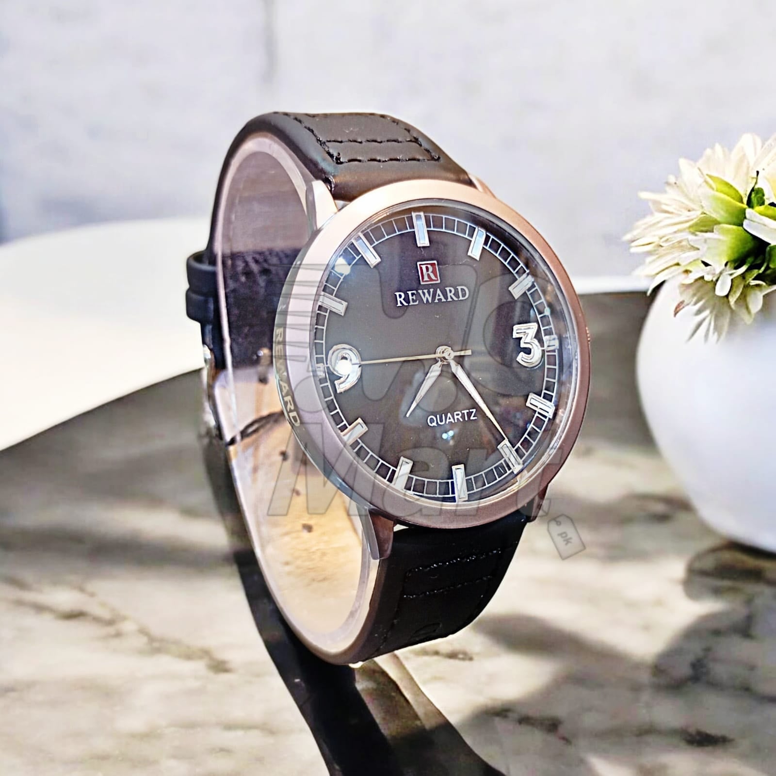 Reward Men's Wrist Watch Premium Quality